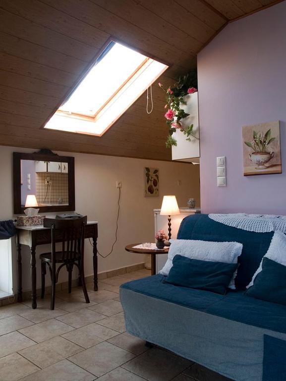 Meliti Guesthouse Akrata Zewnętrze zdjęcie